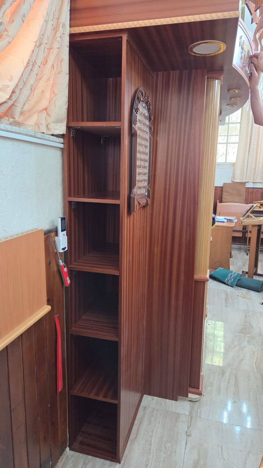 ארון קודש בית כנסת בבתי ברוידא – תמונה 2